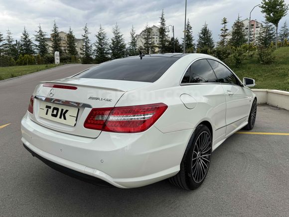 Galeriden Mercedes - Benz E 250 CGI BlueEFFICIENCY Dynamic 2011 Model Ankara