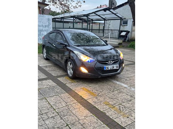 Sahibinden Hyundai Elantra 1.6 D-CVVT Mode Plus 2012 Model  227.000 km Siyah