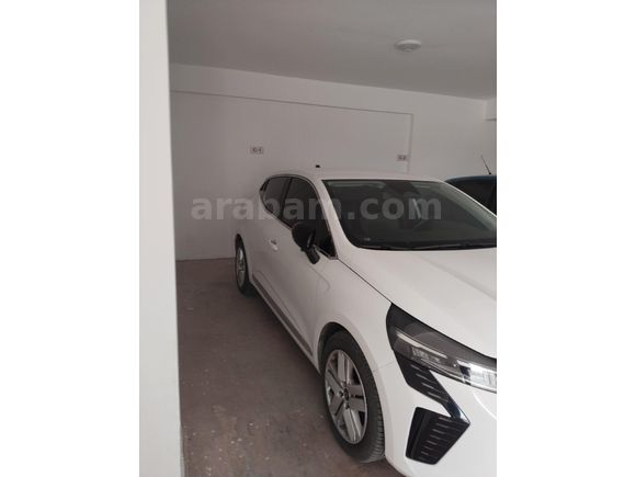 Sahibinden Renault Clio 1.0 TCe Evolution 2024 Model