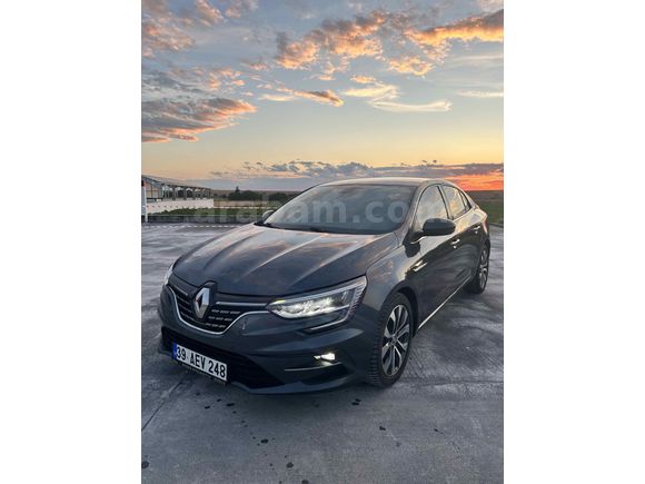 Sahibinden Renault Megane 1.3 TCe Icon 2023 Model Kırklareli 98.500 km Füme