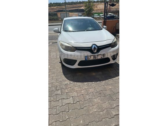 Sahibinden Renault Fluence 1.5 joy 2014 Model  209.000 km Beyaz