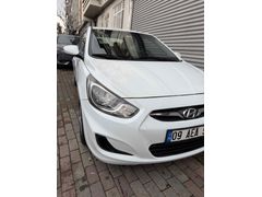 Sahibinden Hyundai Accent Blue 1.6 CRDI Biz 2014 Model  209.000 km Beyaz