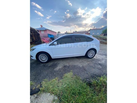 Sahibinden Ford Focus 1.6 Titanium 2011 Model