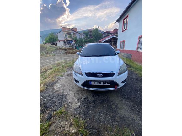 Sahibinden Ford Focus 1.6 Titanium 2011 Model