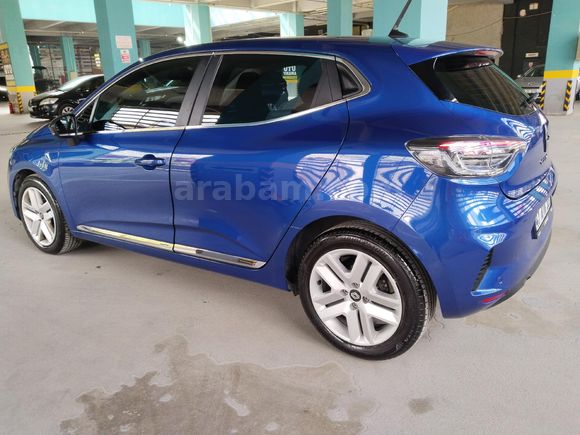 Sahibinden Renault Clio 1.0 TCe Evolution 2024 Model  21.000 km Mavi (metalik)
