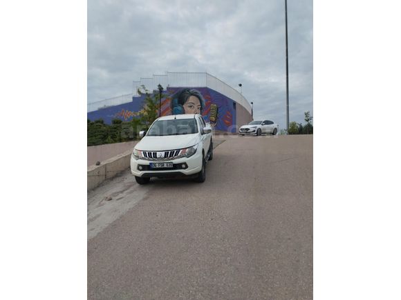 Sahibinden Mitsubishi L 200 4x4 Storm 2016 Model orjinal