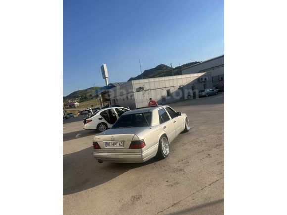 Sahibinden Mercedes - Benz E 200 1994 Model 