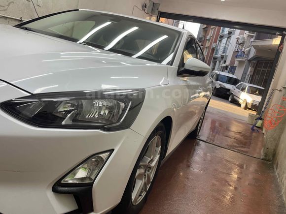 Sahibinden Ford Focus 1.5 TDCi Trend X 2020 Model 