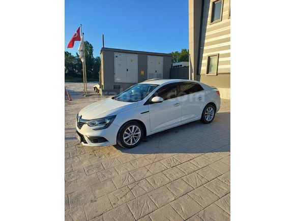 Sahibinden Renault Megane 1.5 Blue DCI Touch 2020 Model