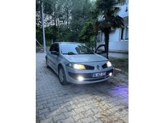 Sahibinden Renault Megane 1.6 Dynamique 2004 Model  240.000 km Gri (Gümüş)