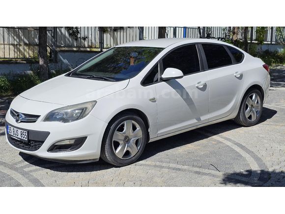 Opel Astra 1.3 CDTI - Yeni Muayene - Hasar Kayıt Yok