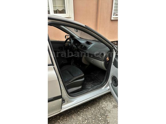 Sahibinden Renault Clio 1.5 dCi Dynamique 2007 Model  275.000 km Gri