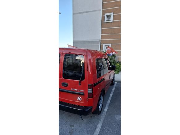 Sahibinden Opel Combo 1.7 DTI 2005 Model  265.000 km Kırmızı
