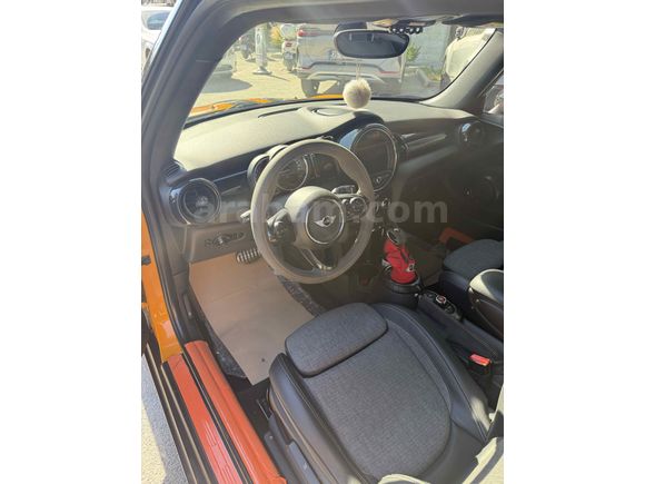 Sahibinden Mini Cooper 1.5 D Chili 2016 Model  175.000 km Turuncu