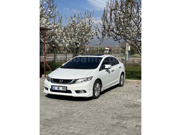 Sahibinden Honda Civic 1.6i VTEC Eco Elegance 2014 Model  170.000 km Beyaz