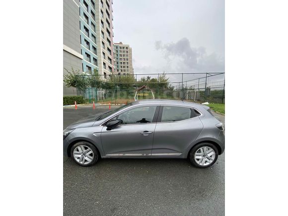 Sahibinden Renault Clio 1.0 TCe Evolution 2024 Model 
