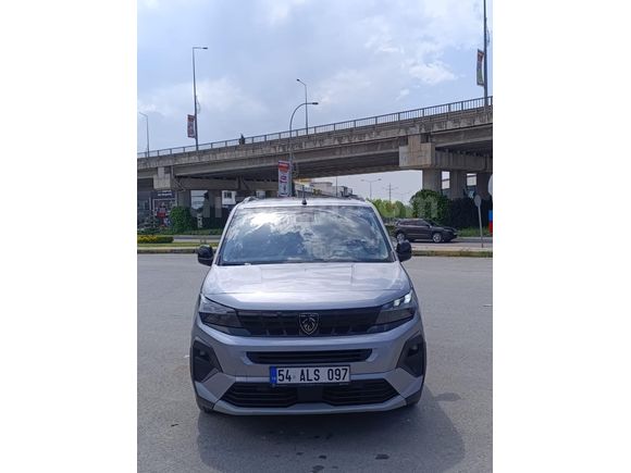 Sahibinden Peugeot Rifter 1.5 BlueHDI GT 2025 Model