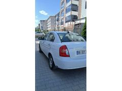 Sahibinden Hyundai Accent Era 1.4 Team 2011 Model  319.000 km Beyaz