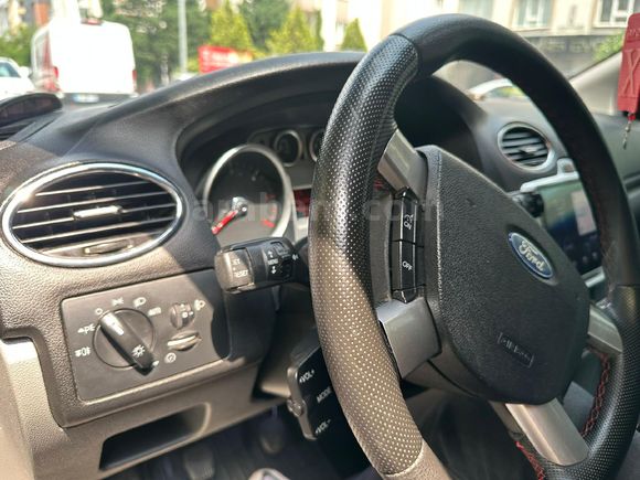 Sahibinden Ford Focus 1.6 TDCi Titanium 2009 Model