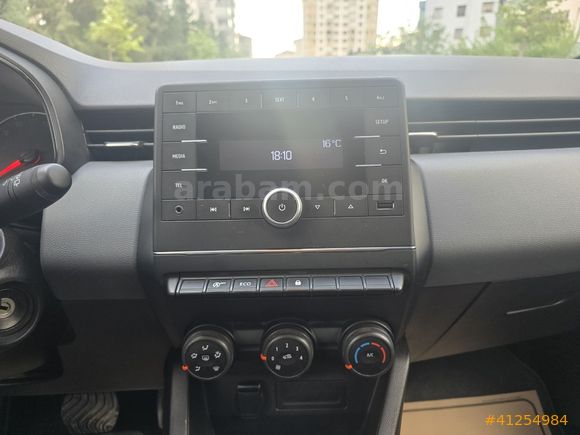 2022 Model Renault Clio 1.0 TCE X-Tronic- 100 bin km