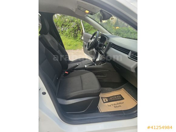 2022 Model Renault Clio 1.0 TCE X-Tronic- 100 bin km