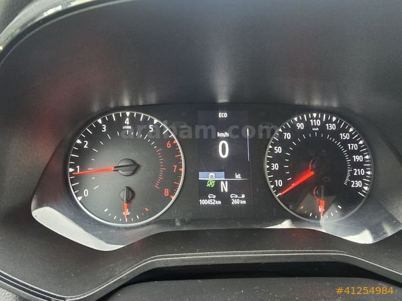2022 Model Renault Clio 1.0 TCE X-Tronic- 100 bin km