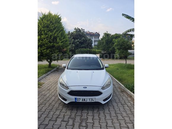 Sahibinden Ford Focus 1.5 TDCi Trend X 2016 Model  194.900 km Beyaz