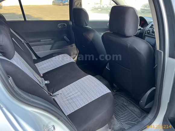 2005 MODEL RENAULT MEGANE 1.5 DCİ TEK DEĞİŞEN /266.000 TL KREDİ