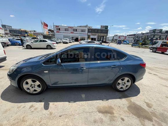 Sahibinden Opel Astra 1.6 Business 2015 Model  175.000 km Mavi
