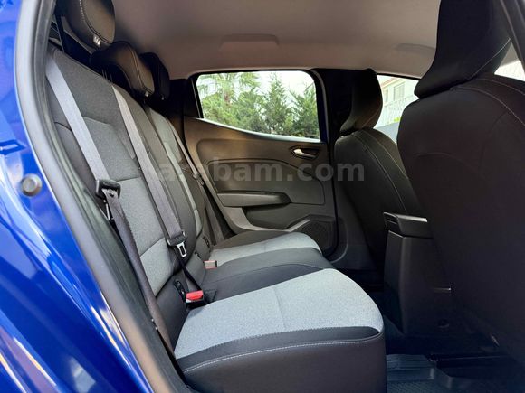 Renault Clio 1.0 TCe Evolution 2023 Model Antalya