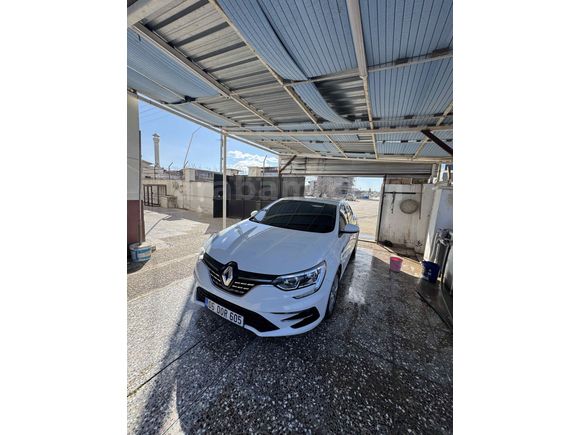 Sahibinden Renault Megane 1.3 TCe Joy 2021 Model 