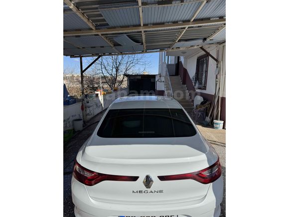 Sahibinden Renault Megane 1.3 TCe Joy 2021 Model 