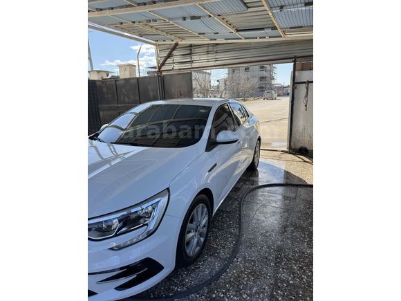 Sahibinden Renault Megane 1.3 TCe Joy 2021 Model 