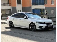 Sahibinden Honda Civic 1.5 i-VTEC Eco Executive Plus 2024 Model  13.000 km Beyaz