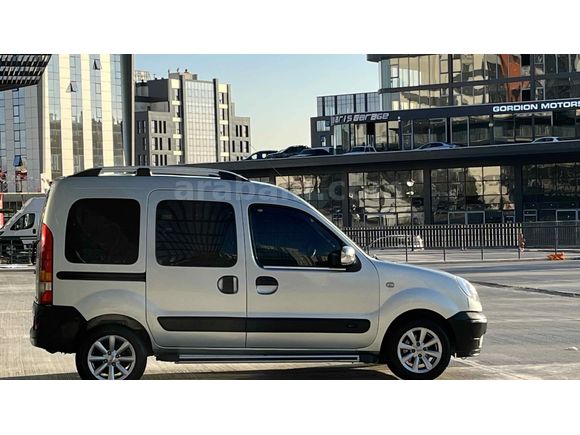 Son 3 Renault Kangoo Multix 1.5 dCi Authentique 2008 Model 