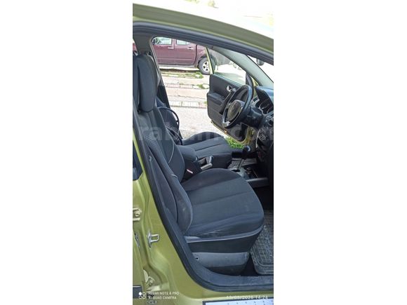Sahibinden Renault Megane 1.6 Dynamique 2004 Model  267 km Yeşil