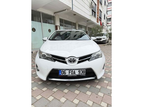 Sahibinden Toyota Auris 1.4 D-4D Active 2013 Model 