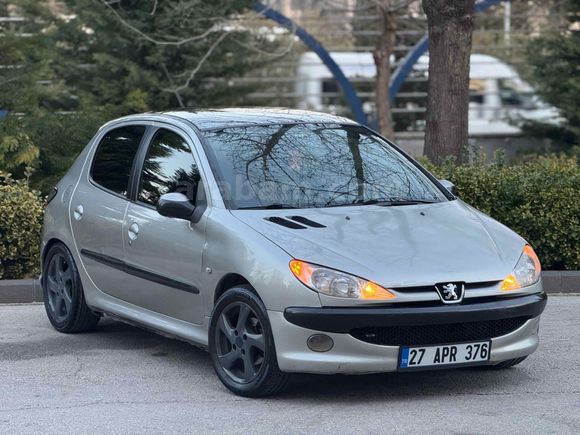 Sahibinden Peugeot 206 1.4 HDi Panoramic 2005 Model 