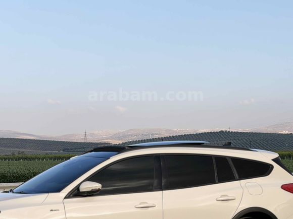 FORD FOCUS 1.5 EcoBlue ALMAN PAKET CAM TAVAN 60  BİNDE FULL + FULL