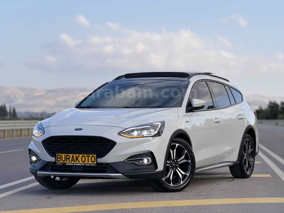FORD FOCUS 1.5 EcoBlue ALMAN PAKET CAM TAVAN 60  BİNDE FULL + FULL