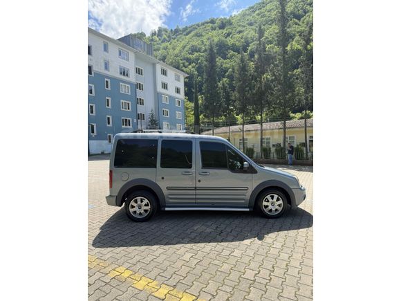 Sahibinden Ford Tourneo Connect 110PS 2009 Model 