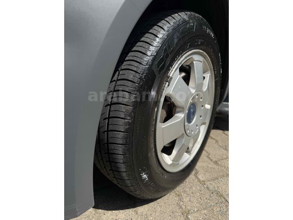 Sahibinden Ford Tourneo Connect 110PS 2009 Model 
