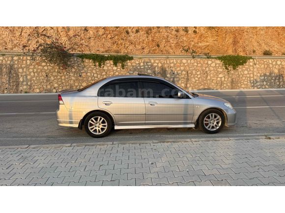 Sahibinden Honda Civic 1.6i VTEC ES 2005 Model 