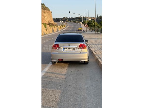 Sahibinden Honda Civic 1.6i VTEC ES 2005 Model 