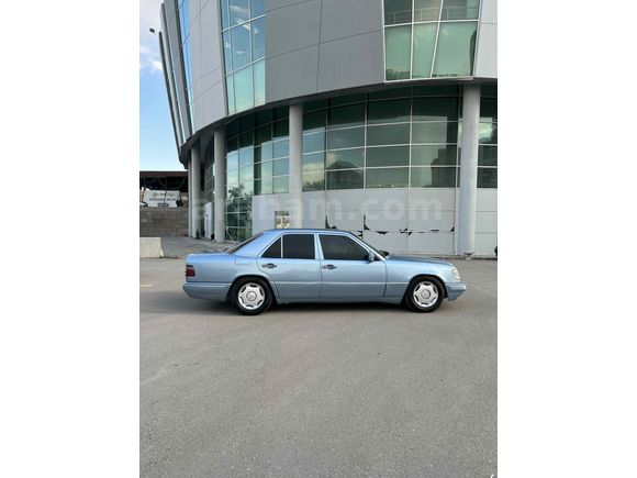 Sahibinden Mercedes - Benz E 200 1994 Model 
