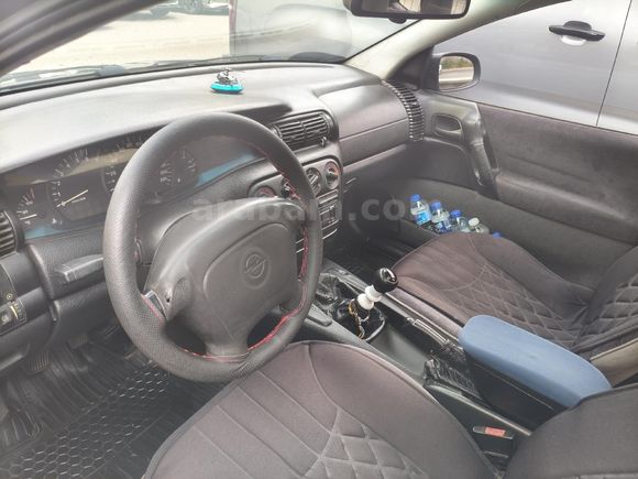 Sahibinden Opel Omega 2.0 1995 Model