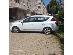 Sahibinden Kia Ceed 1.6 CRDi Motion SW 2012 Model