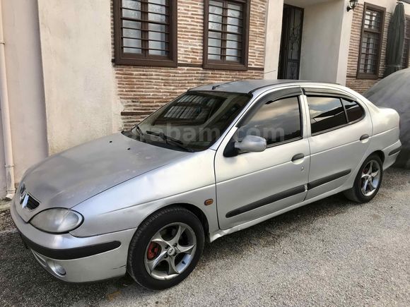 Sahibinden Renault Megane 1.9 DTi RTE 2000 Model 