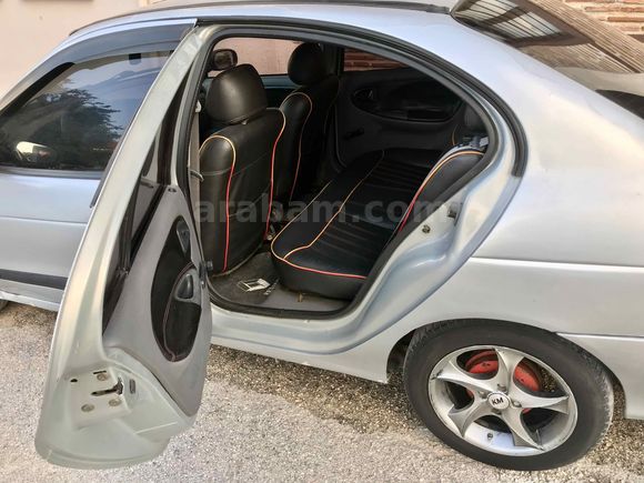 Sahibinden Renault Megane 1.9 DTi RTE 2000 Model 