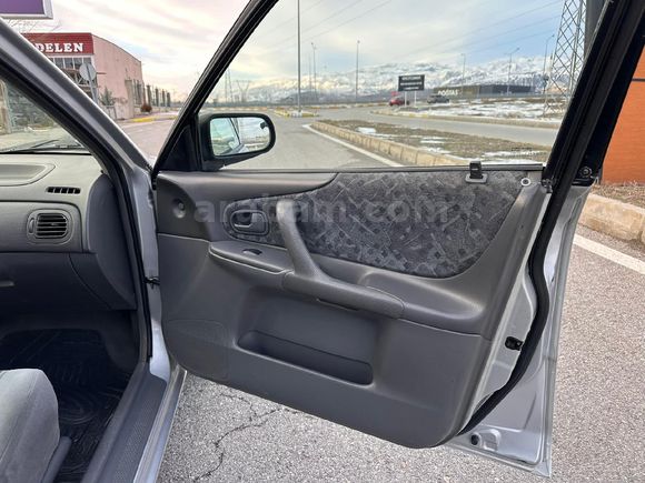 DEĞİŞENSİZ DÜŞÜK KM MAZDA 323